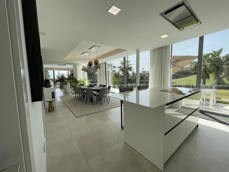 Villa for sale in Marbella