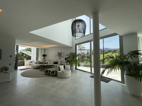 Villa for sale in Marbella