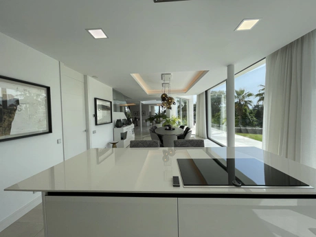 Villa for sale in Marbella