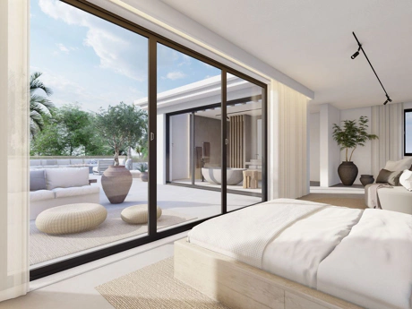 Villa for sale in New Golden Mile, Estepona East