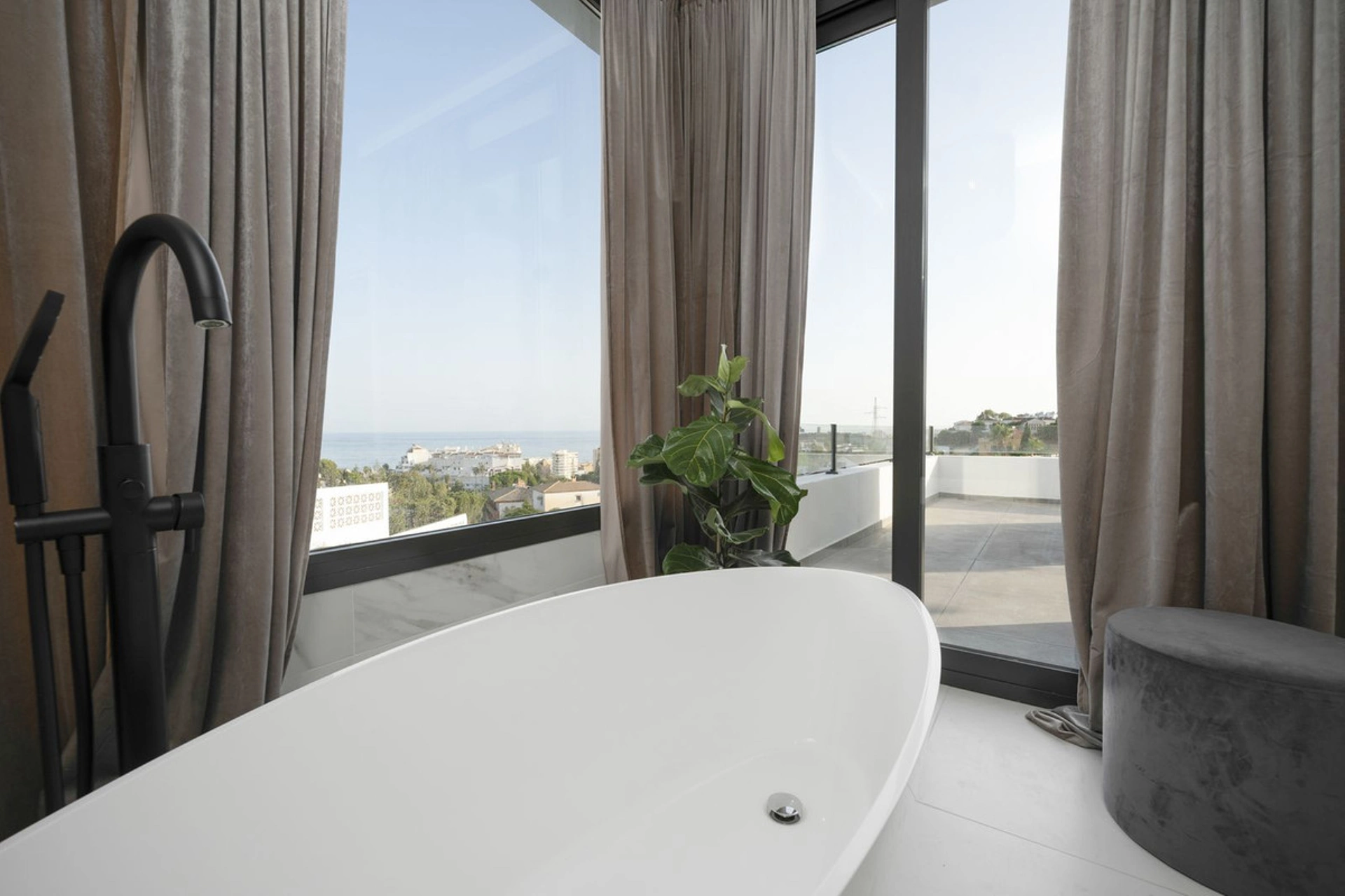 Villa for sale in Fuengirola
