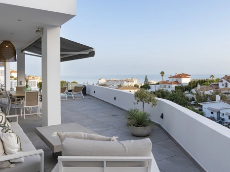 Villa for sale in Fuengirola