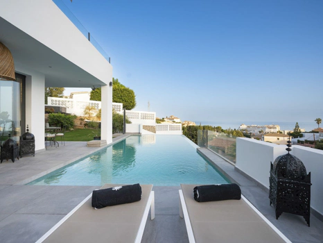 Villa for sale in Fuengirola
