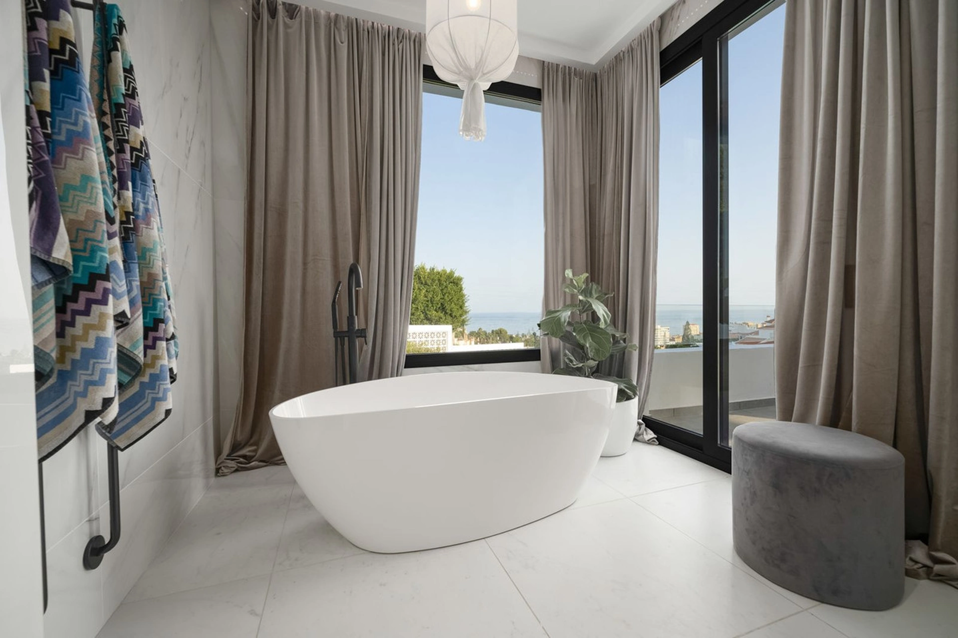 Villa for sale in Fuengirola