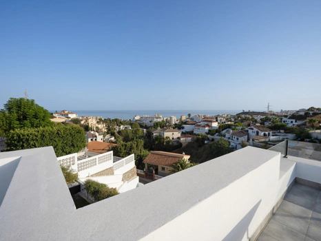 Villa for sale in Fuengirola