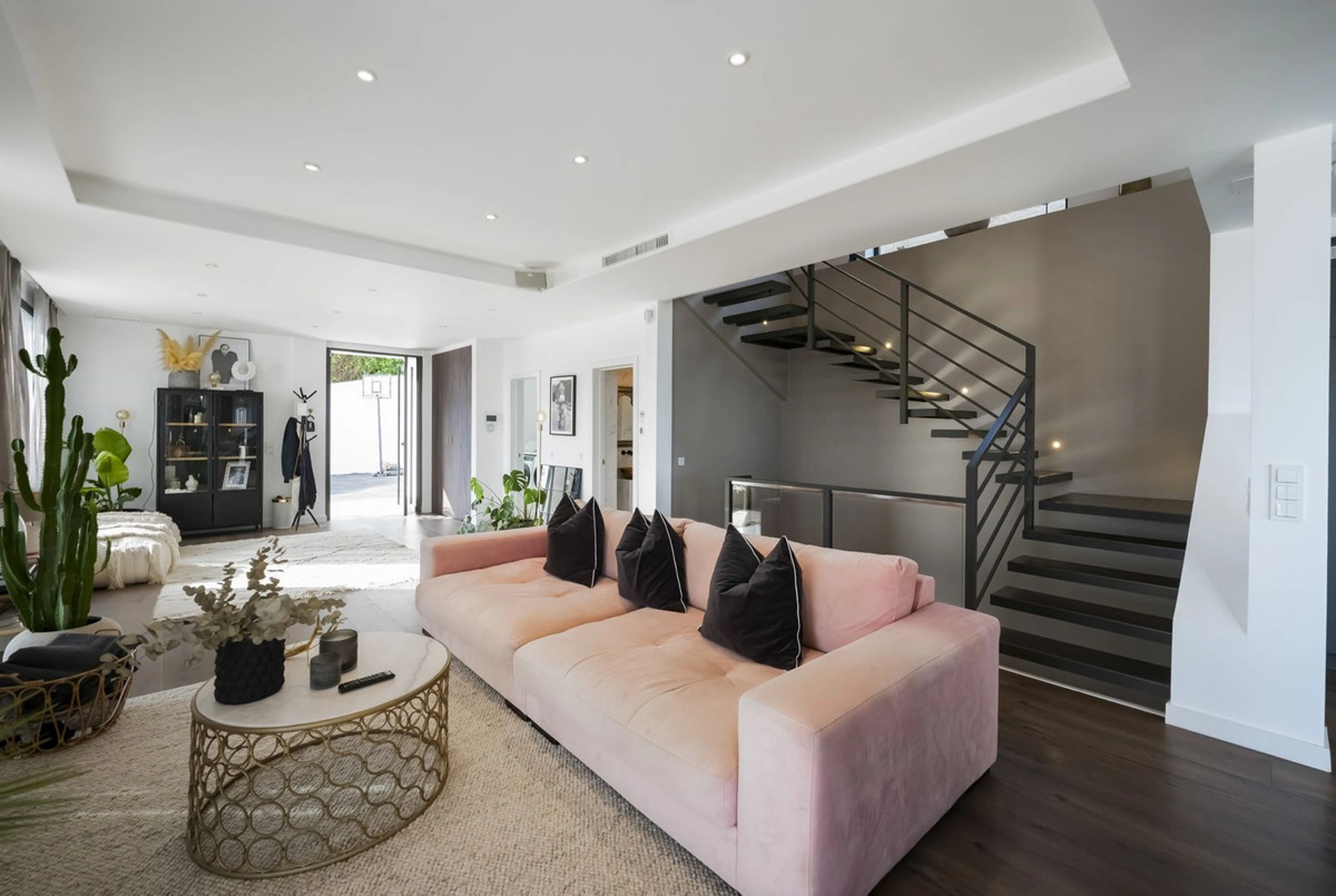 Villa for sale in Fuengirola