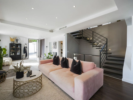 Villa for sale in Fuengirola