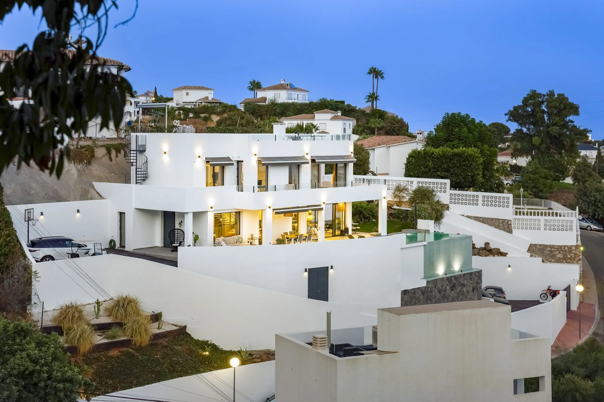 Villa for sale in Fuengirola