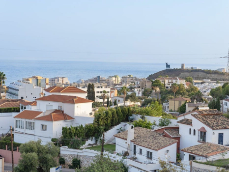 Villa for sale in Fuengirola