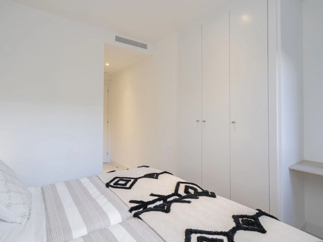 Ground Floor Apartment for sale in New Golden Mile, Estepona East