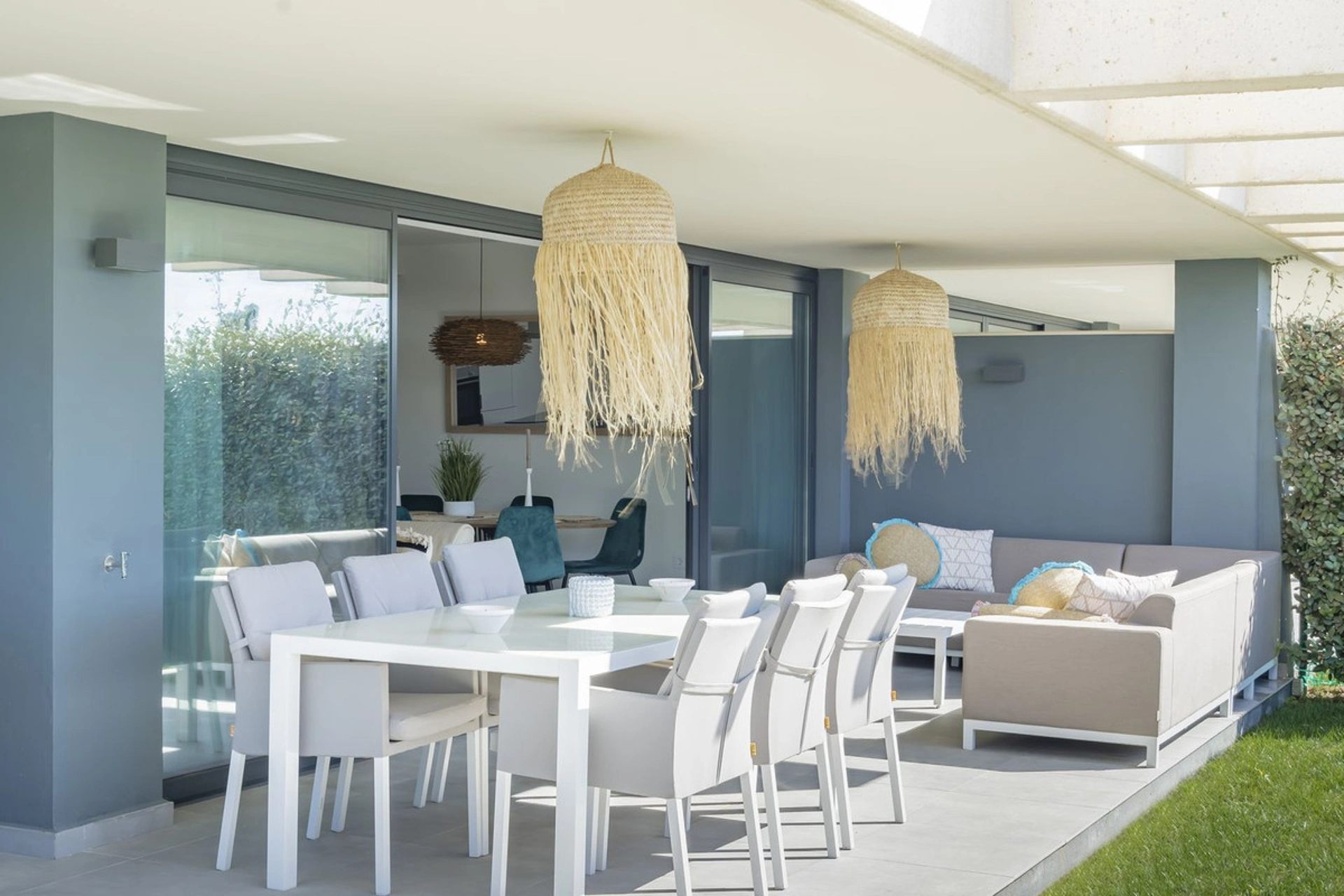 Ground Floor Apartment for sale in New Golden Mile, Estepona East