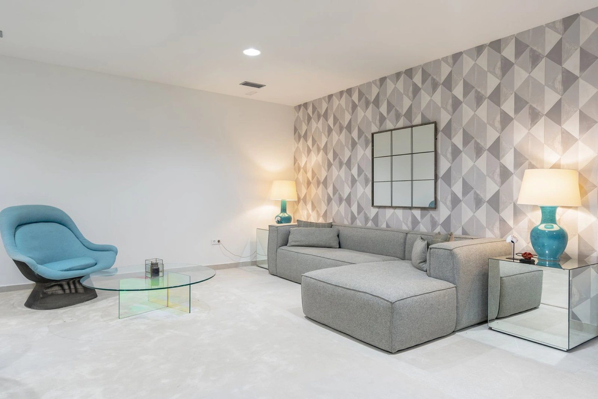 Ground Floor Apartment for sale in New Golden Mile, Estepona East