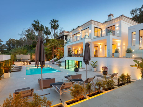Villa for sale in Nueva Andalucia, Marbella