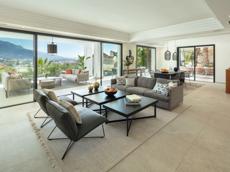 Villa for sale in Nueva Andalucia, Marbella