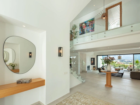 Villa for sale in Nueva Andalucia, Marbella