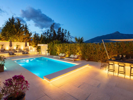 Villa for sale in Nueva Andalucia, Marbella