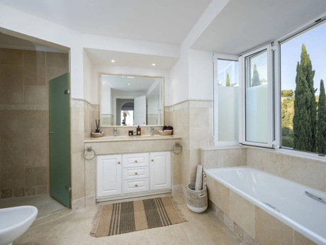 Villa for sale in Marbella