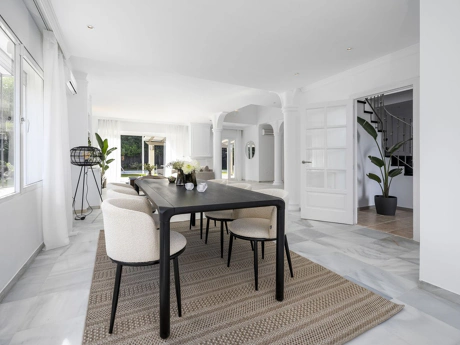 Villa for sale in Nueva Andalucia, Marbella