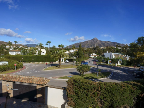 Villa for sale in Nueva Andalucia, Marbella