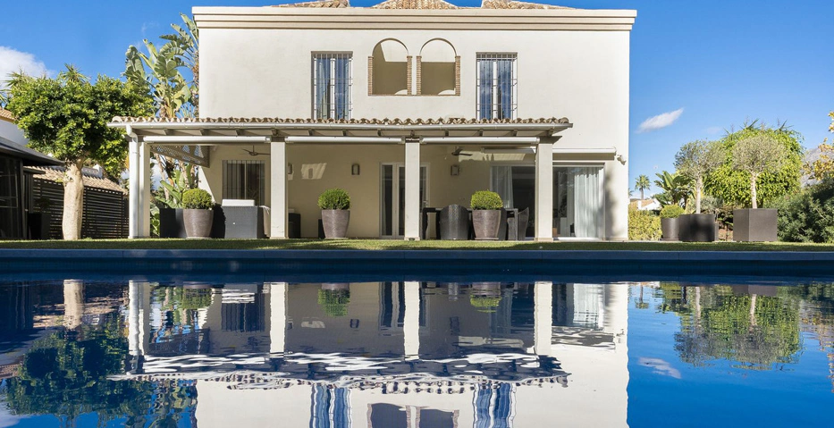 Villa for sale in Nueva Andalucia, Marbella