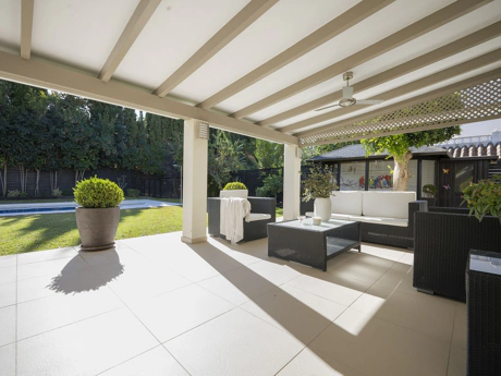 Villa for sale in Nueva Andalucia, Marbella