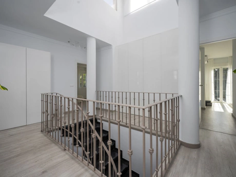 Villa for sale in Nueva Andalucia, Marbella