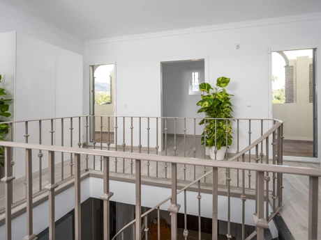 Villa for sale in Nueva Andalucia, Marbella
