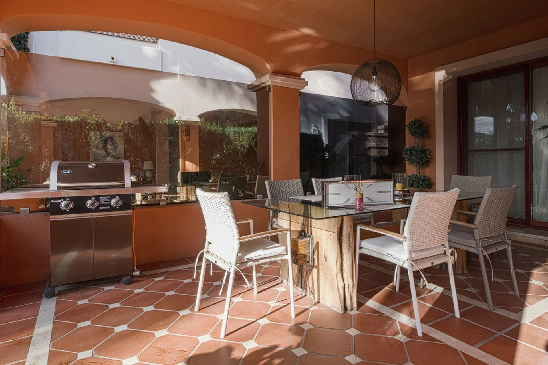 Villa for sale in Nueva Andalucia, Marbella