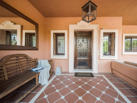 Villa for sale in Nueva Andalucia, Marbella
