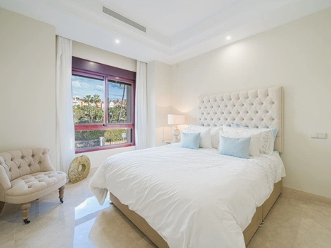 Villa for sale in Nueva Andalucia, Marbella