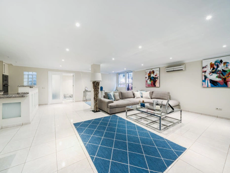 Villa for sale in Nueva Andalucia, Marbella