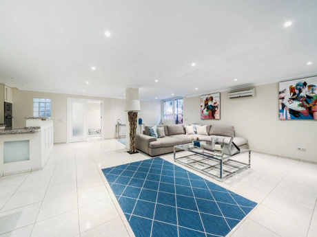 Villa for sale in Nueva Andalucia, Marbella