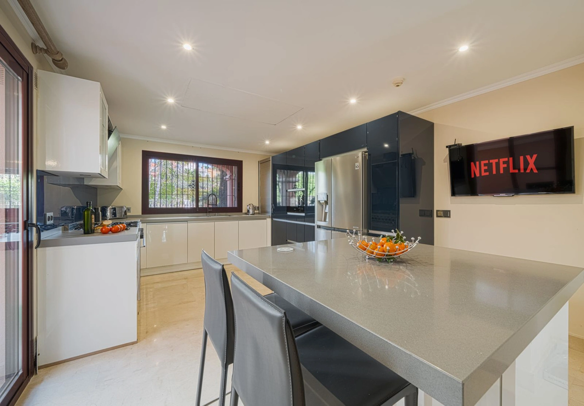 Villa for sale in Nueva Andalucia, Marbella