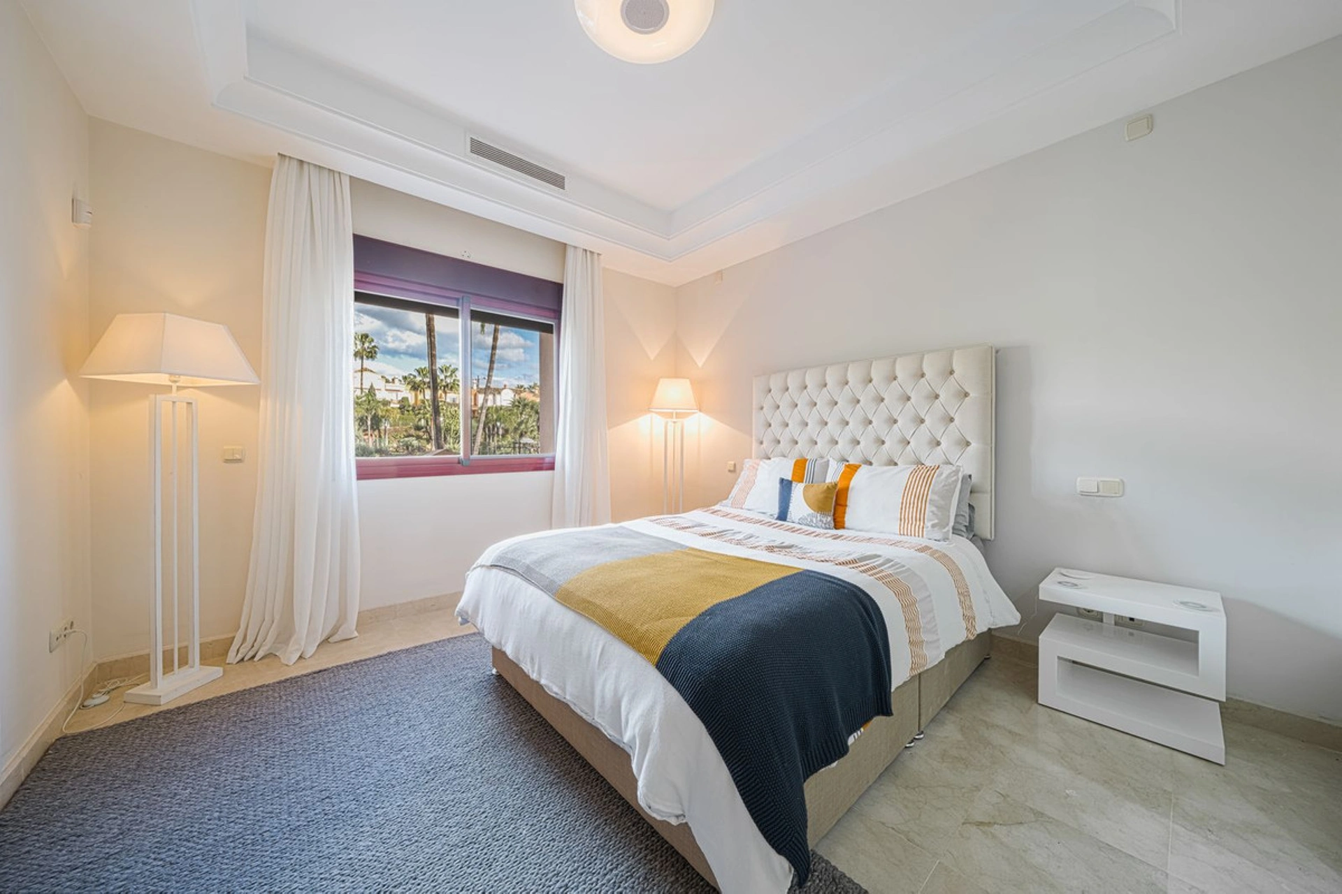 Villa for sale in Nueva Andalucia, Marbella