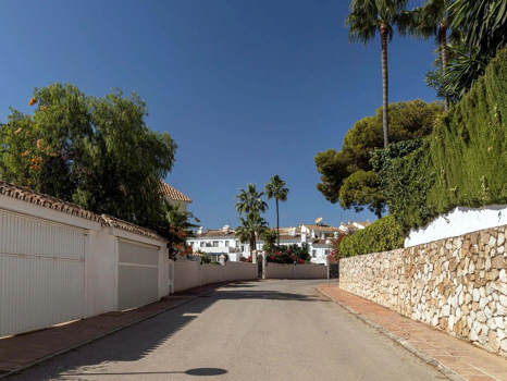 Villa for sale in Cala de Mijas, Mijas Costa
