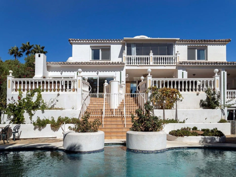 Villa for sale in Cala de Mijas, Mijas Costa