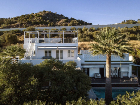 Villa for sale in Nueva Andalucia, Marbella