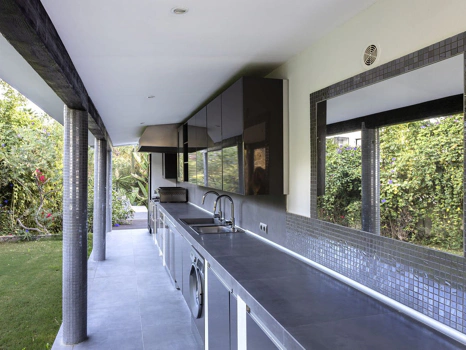 Villa for sale in Nueva Andalucia, Marbella