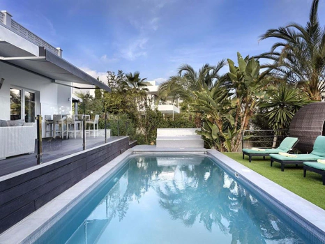 Villa for sale in Nueva Andalucia, Marbella
