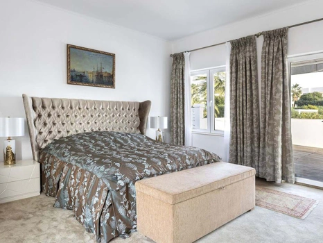 Villa for sale in Nueva Andalucia, Marbella