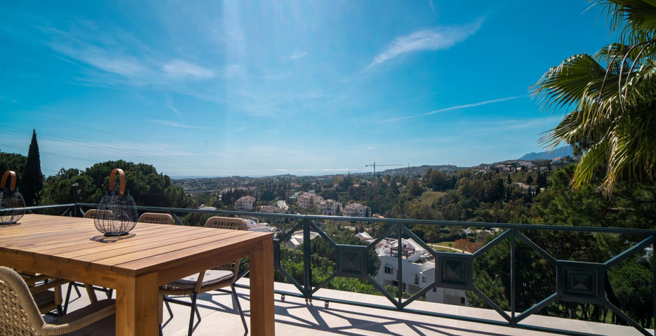 Penthouse for sale in La Quinta, Benahavis