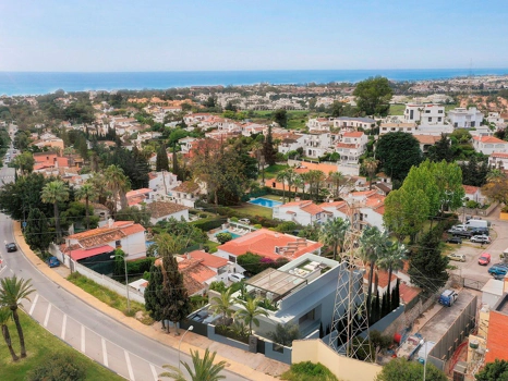 Villa for sale in Nueva Andalucia, Marbella