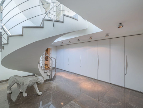Villa for sale in Marbella