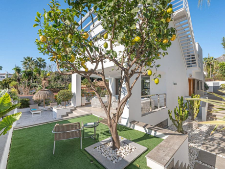 Villa for sale in Marbella
