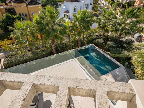 Villa for sale in Nueva Andalucia, Marbella