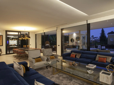 Villa for sale in Nueva Andalucia, Marbella
