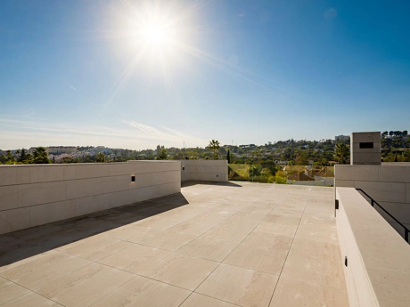 Villa for sale in Nueva Andalucia, Marbella