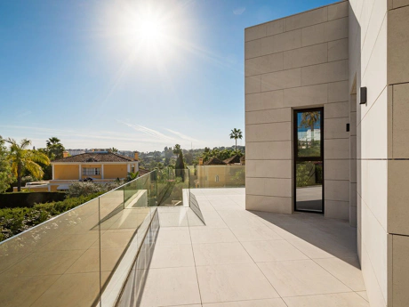 Villa for sale in Nueva Andalucia, Marbella