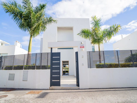 Villa for sale in Marbella