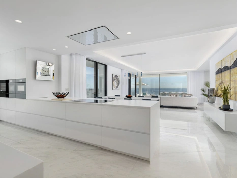 Apartment for sale in Estepona